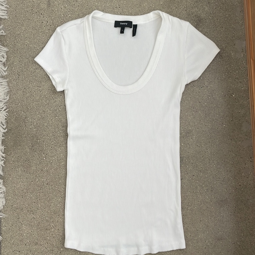 Theory white tee small